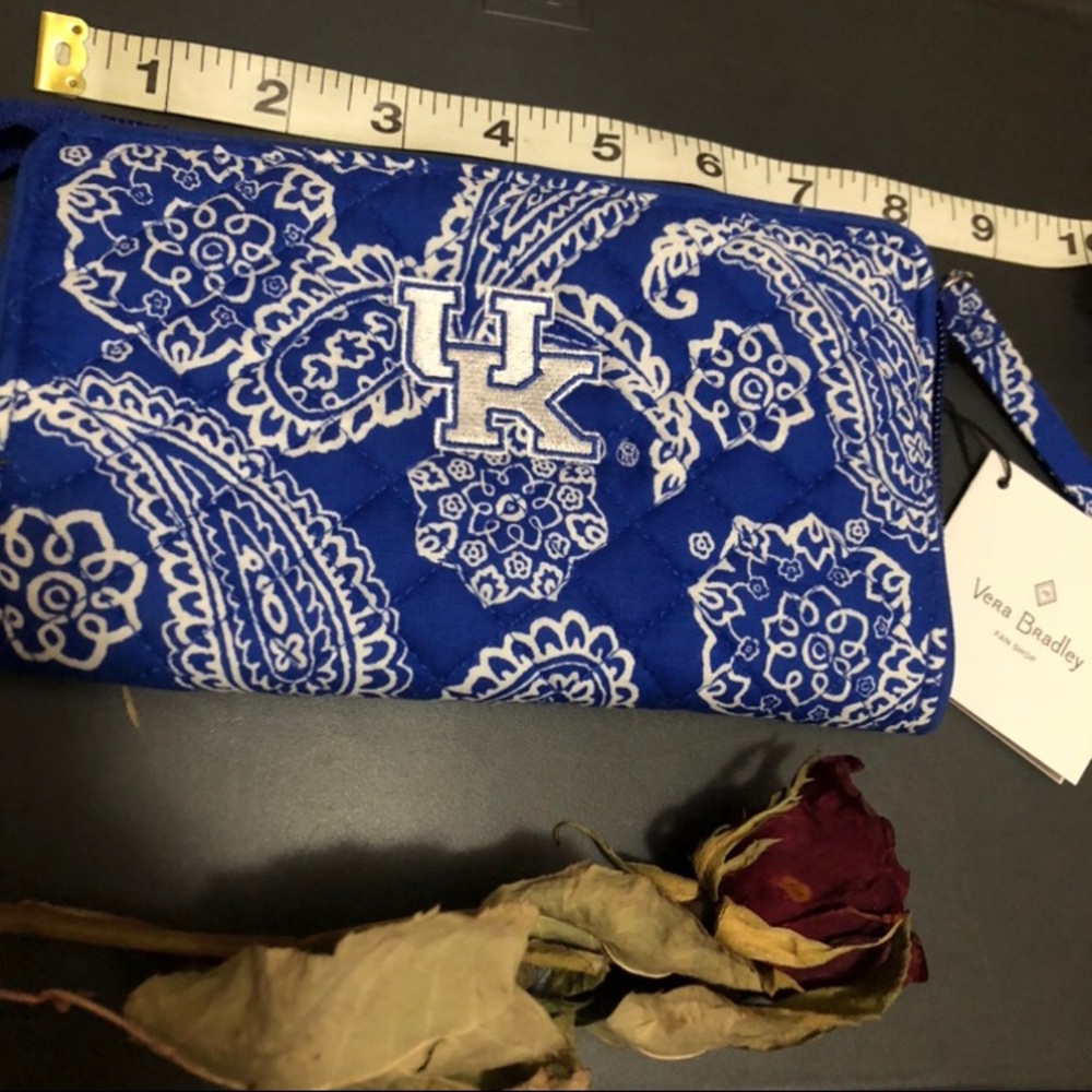 Sold-Vera Bradley UK Wrislet